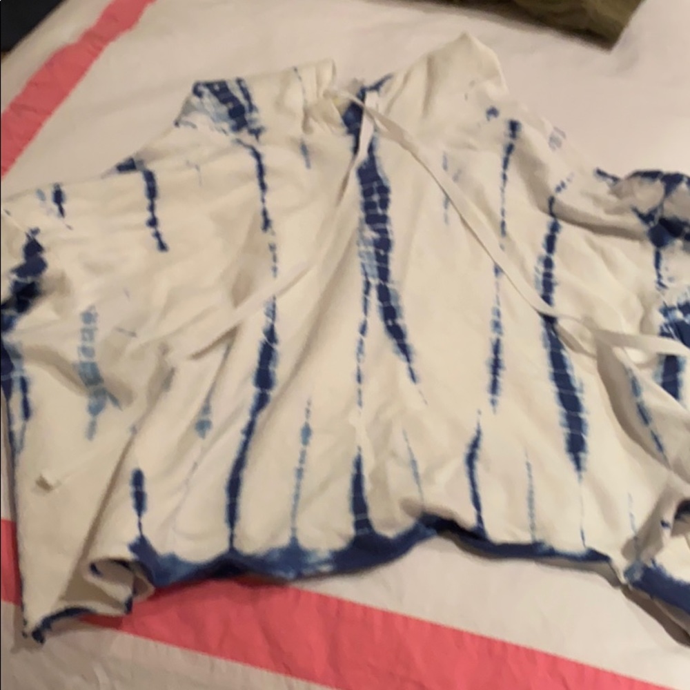 Blue tie die sweatshirt
